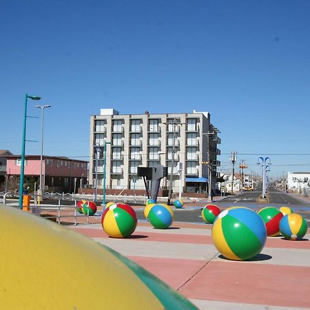 Newport Beach Resort Wildwood Exteriér fotografie